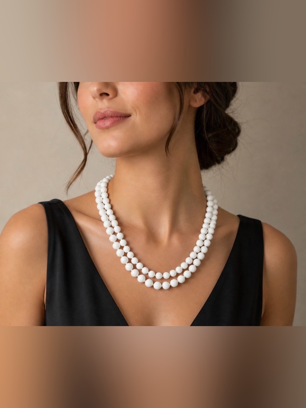 Vintage White Beaded Necklace